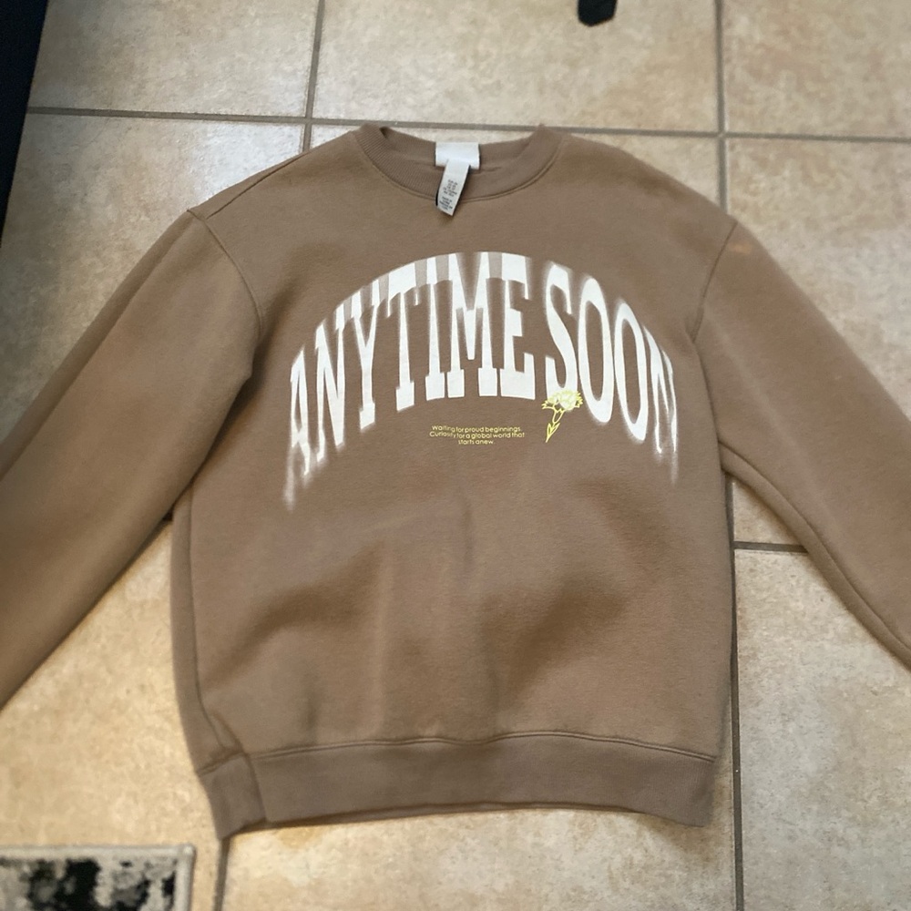 H&M Tan Crewneck Sweater Classic Style